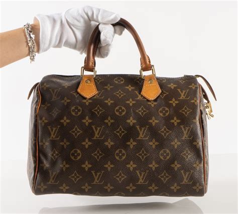 borsa bauletto louis vuitton con iniziali nome|Borse a Bauletto: il mix di eleganza e comfort .